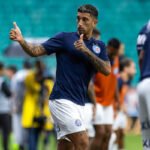 kike olivera em jogo do bahia