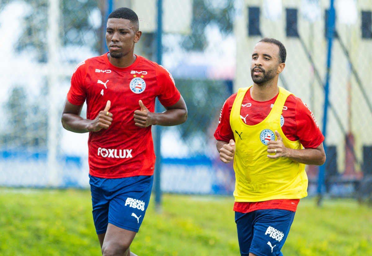 kanu e caio alexandre em treino do bahia