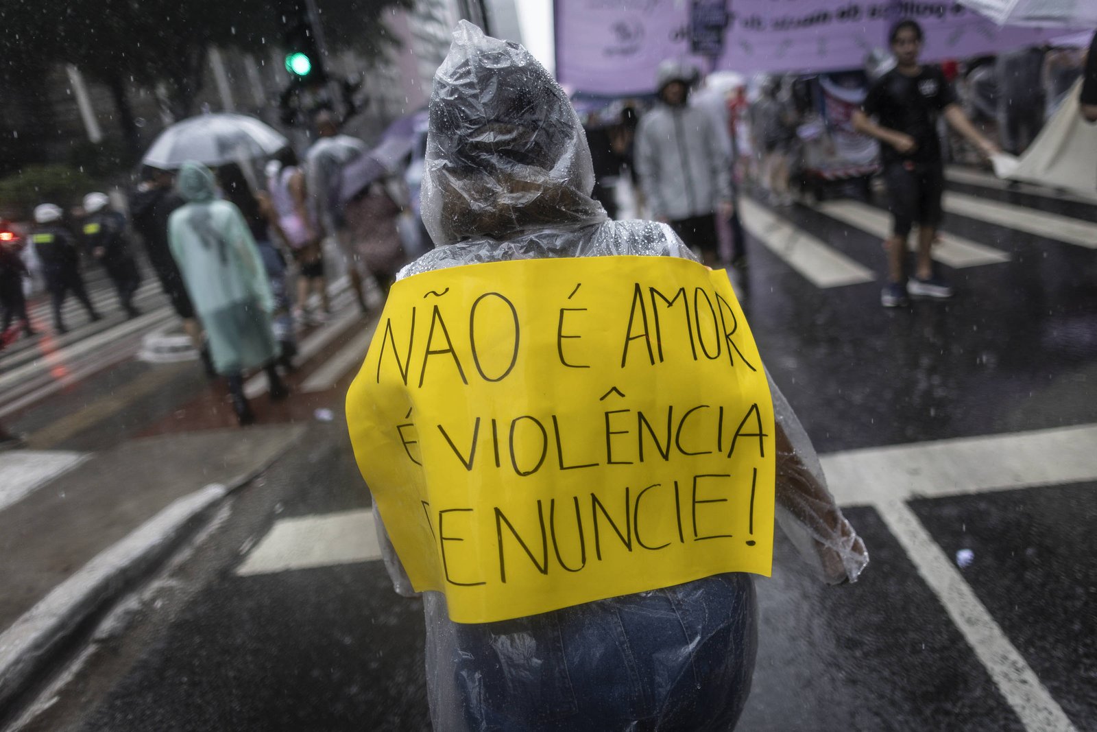 Feminicídios crescem enquanto homicídios caem - 23/07/2026 - Cotidiano