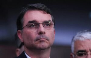 Mercado vê atuação de Flávio Bolsonaro nos EUA como fraca e sem defesa técnica