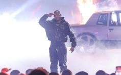 TI se apresenta no palco do BET Awards 2026, realizado no Peacock Theatre em 28 de junho de 2026 em Los Angeles, Califórnia.
