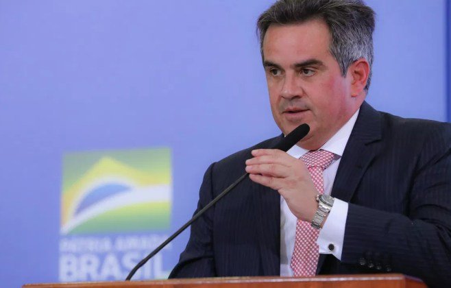 Sob investigação da PF, Ciro Nogueira cancela participação em evento empresarial em SP