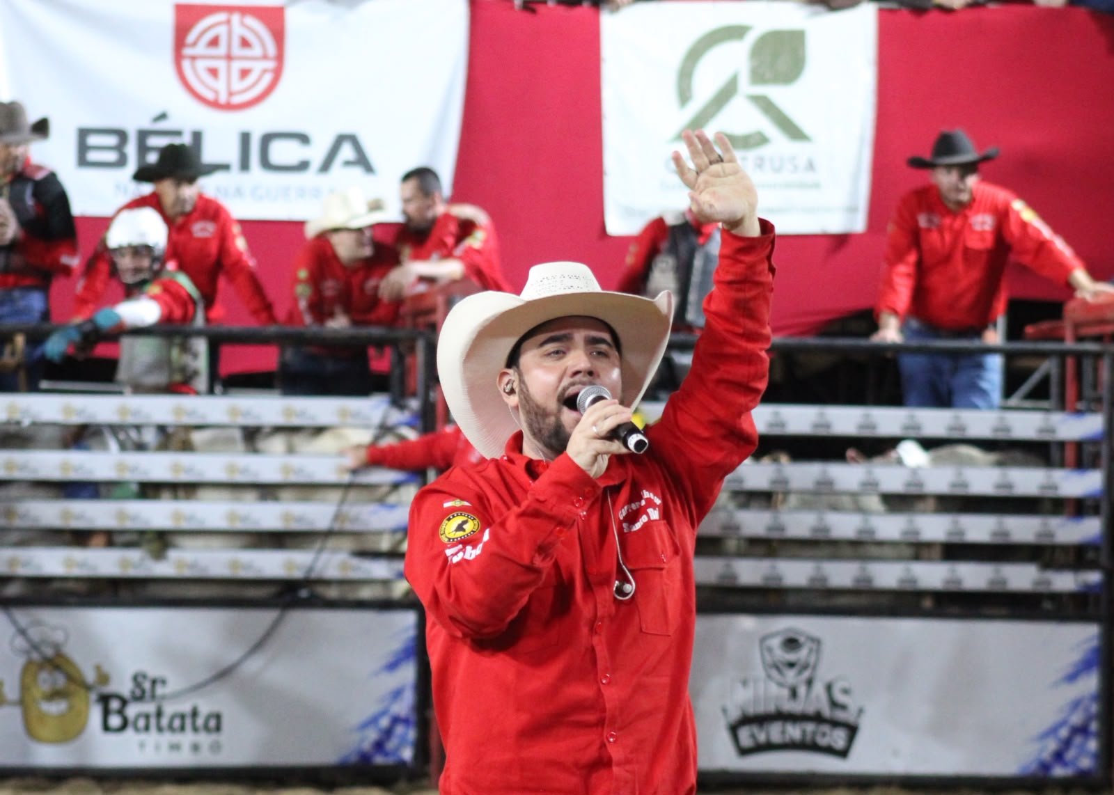 Leandro Silva: a voz que conquista as arenas e amplia o espaço do rodeio na televisão