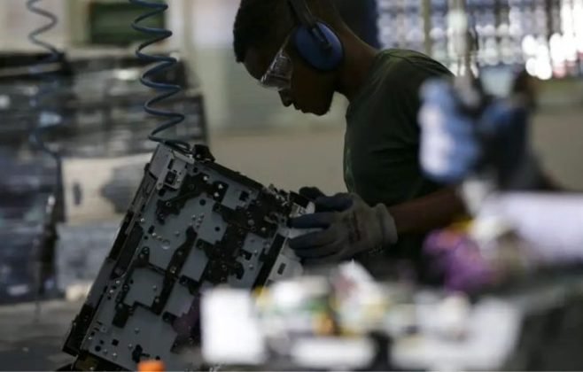 Emprego formal cresce e soma mais de 10 milhões de novas vagas até junho deste ano
