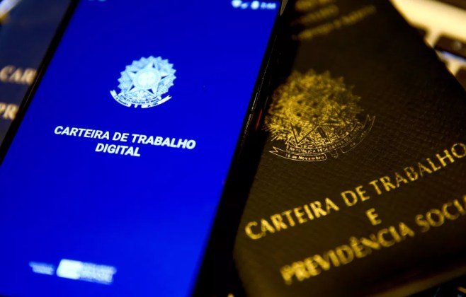 Jovens estão trocando direitos por renda líquida maior e imediata