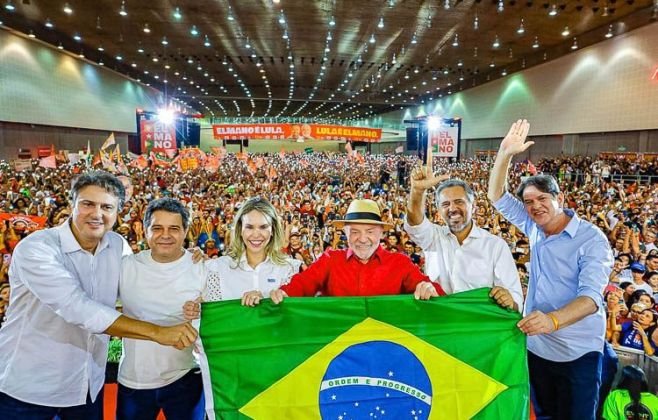 No Ceará, Lula e Elmano defendem educação pública