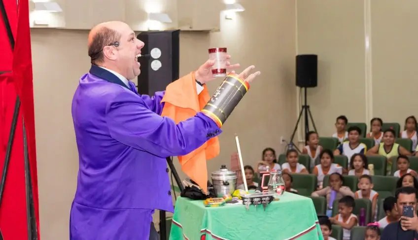 Sebrae transforma mágica em aprendizado e leva educação empreendedora a 3,5 mil estudantes de Barreiras | ASN Bahia