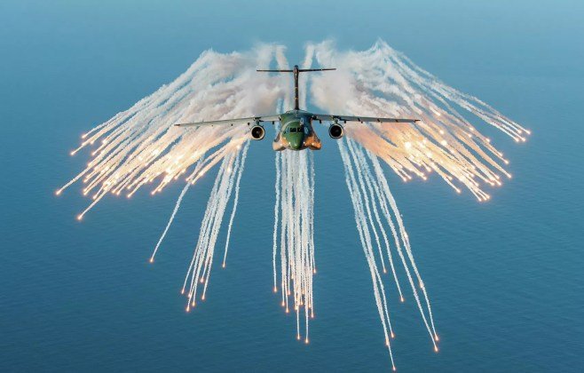 ‘Uma ilha’ de alta tecnologia: qual é o potencial e quais são os limites da Embraer?