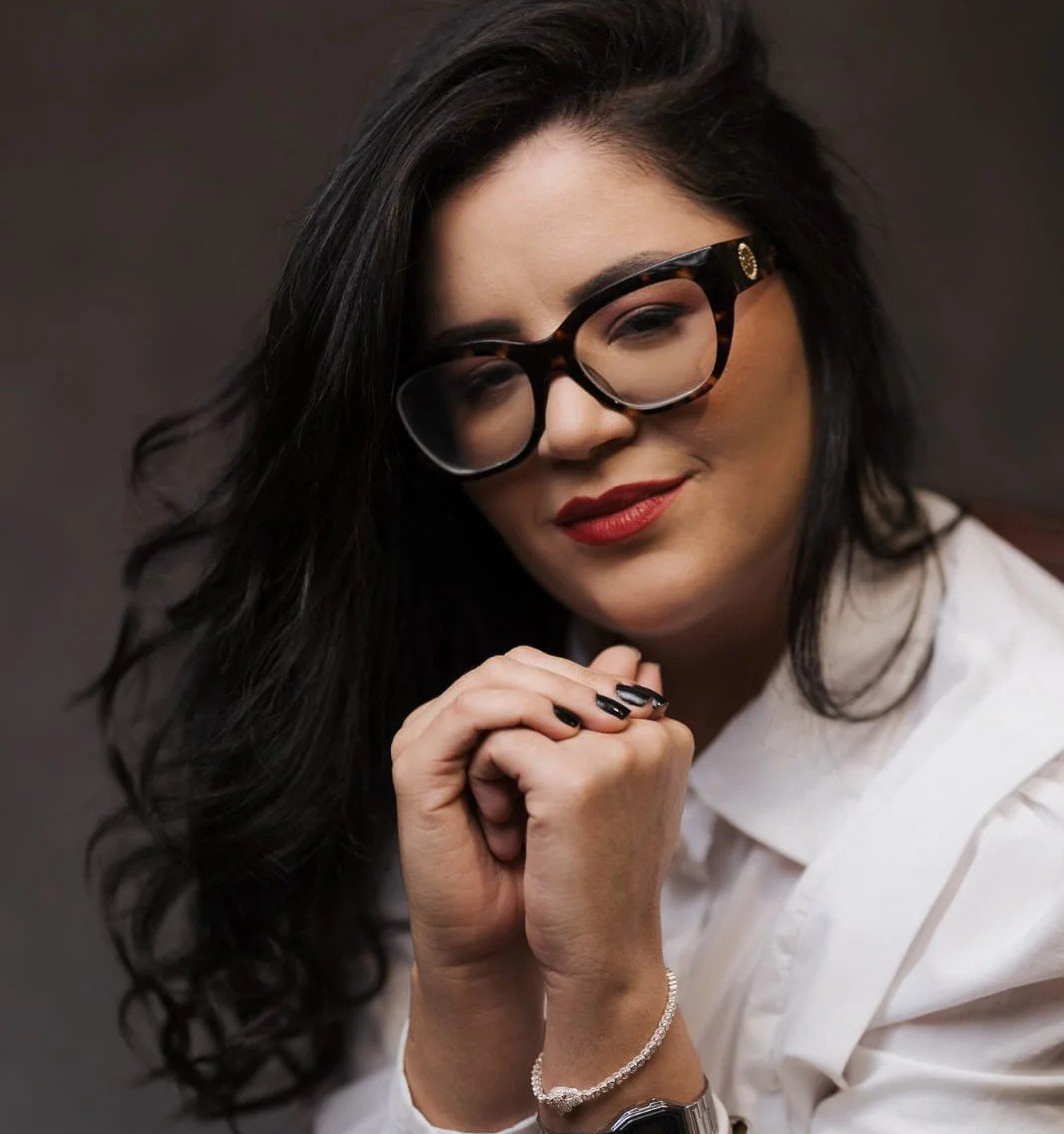 Da superação pessoal à saúde integrativa: a trajetória da biomédica Andressa Moraes Albino
