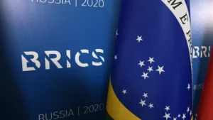 Com voto eletrônico e Pix, Brasil desafia o sistema imperial